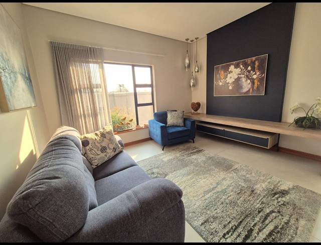4 BEDROOM HOUSE FOR SALE IN HERON BANKS GOLF ESTATE